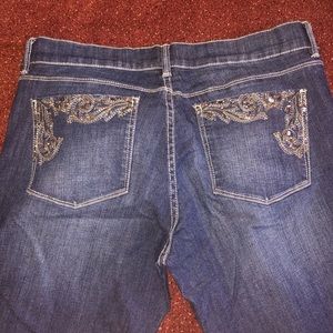 WHITE HOUSE BLACK MARKET JEANS
